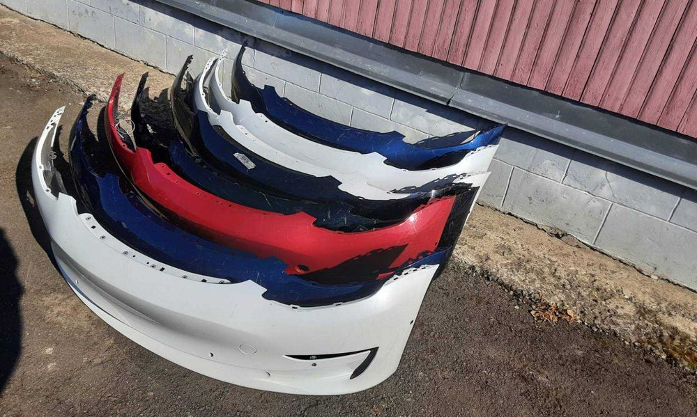 Tesla Тесла model 3 бампер передній оригінальний