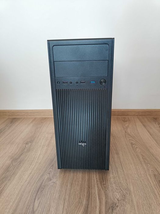 Komputer PC AMD Phenom II X4 955, Win 10 Pro, 8GB, SSD 1 TB, ATI Radeon 1 GB