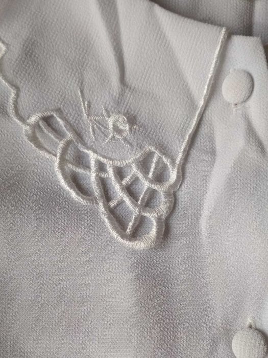 Біла блузка 1-4 клас