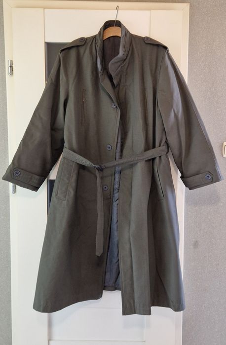 Płaszcz męski PRL. Khaki, lekko ocieplany 176/ 104