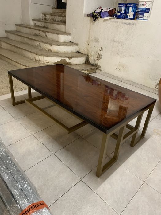 Mesa de Madeira e Metal - Lisboa Arroios