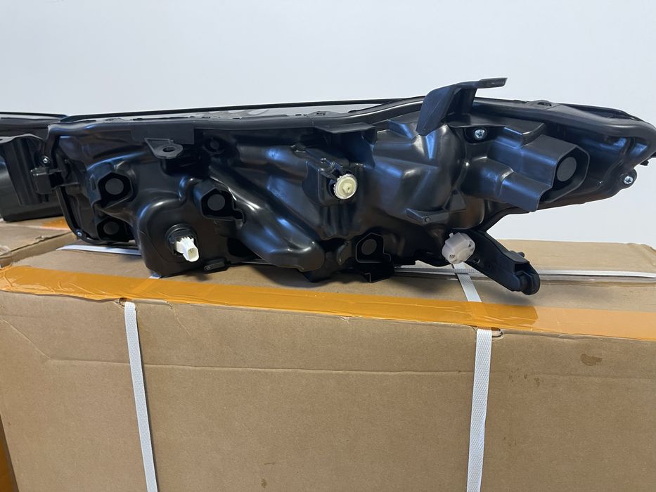 Фары Фара Camry 70 80 21+ рест SE, LE, XSE, XLE FULL LED левая правая