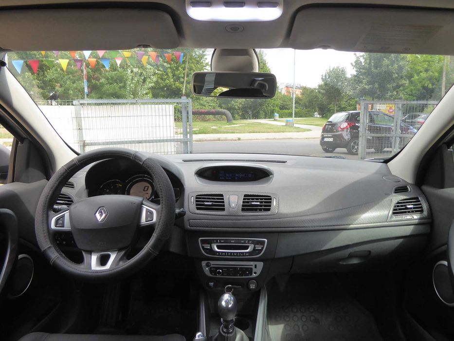 Renault Megane 1.6 Diesel, Krajowy, Nowe Opony, Bogate Wyposażenie