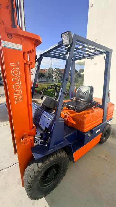 Empilhador Toyota Triplex Diesel