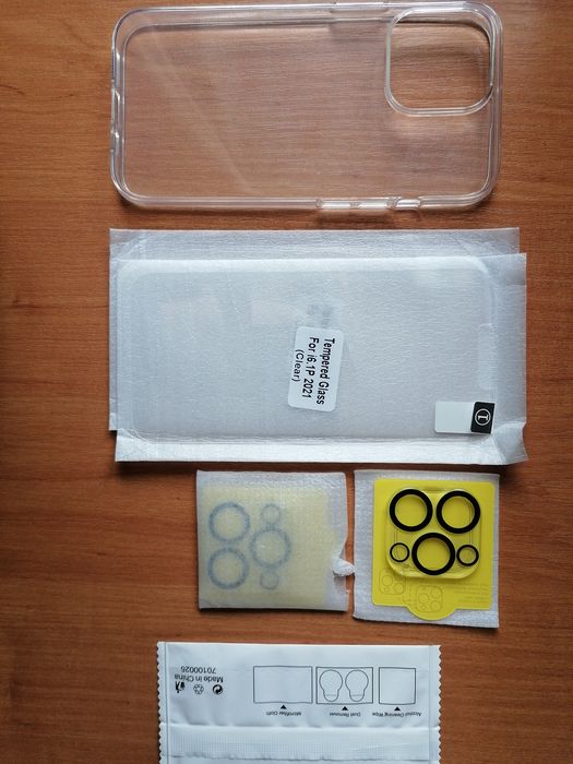 Pokrowiec, Etui + 2 x szklo hartowane + 2 x na aparat do IPhone 13 Pro