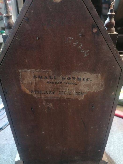 Relógio antigo de parede