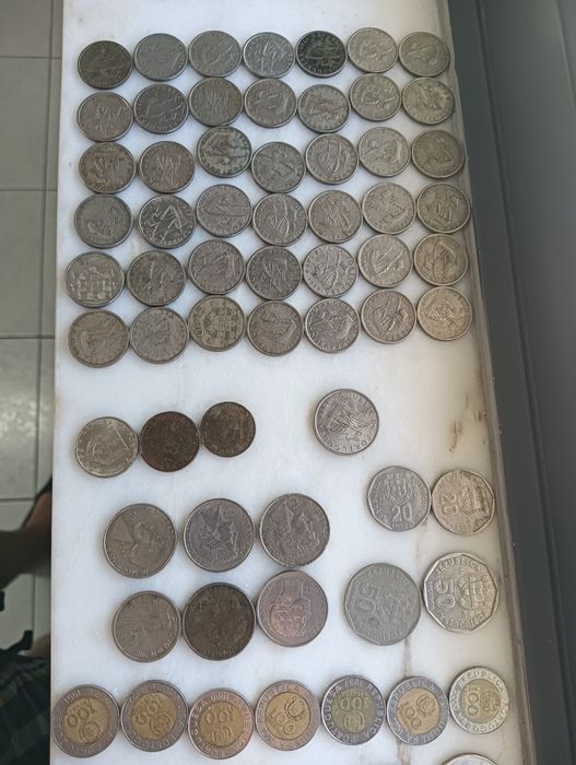 Moedas de escudos