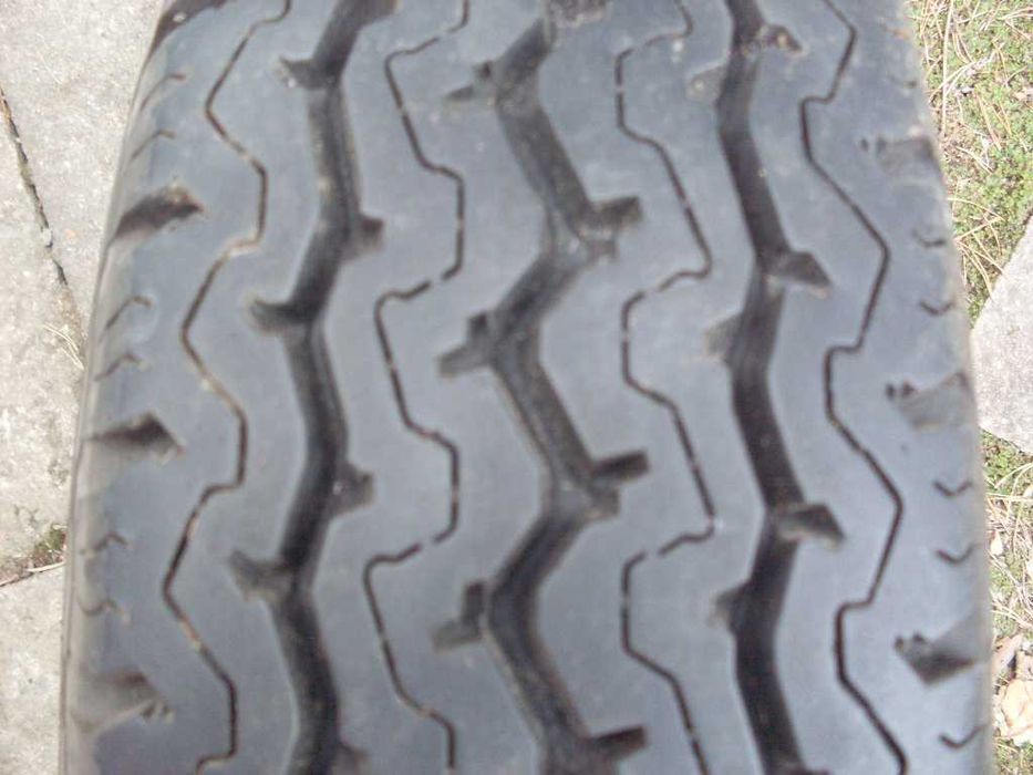 Opony 2sztuki  Dunlop Sp lt  185r14C