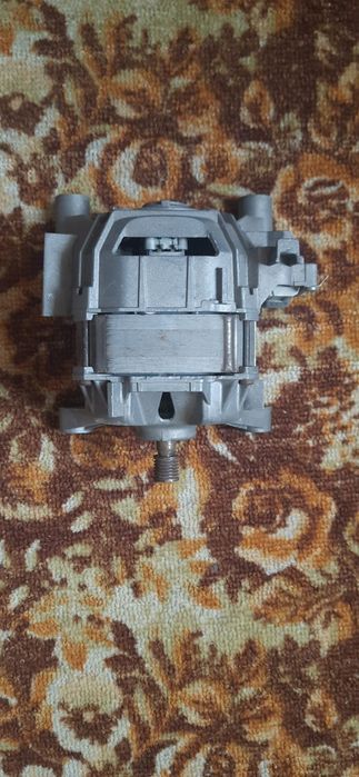 Двигун для пральної машини BOSCH