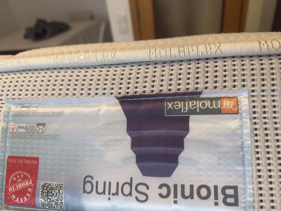 Colchão Molaflex solteiro em ótimo estado