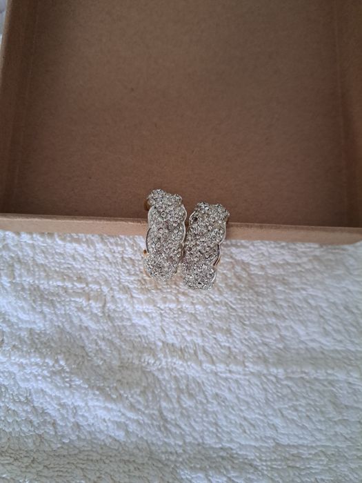 Vários brincos Vintage