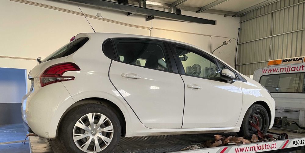 Peças Peugeot 208 de 2017 1.6Blue HDI Ref: BHY