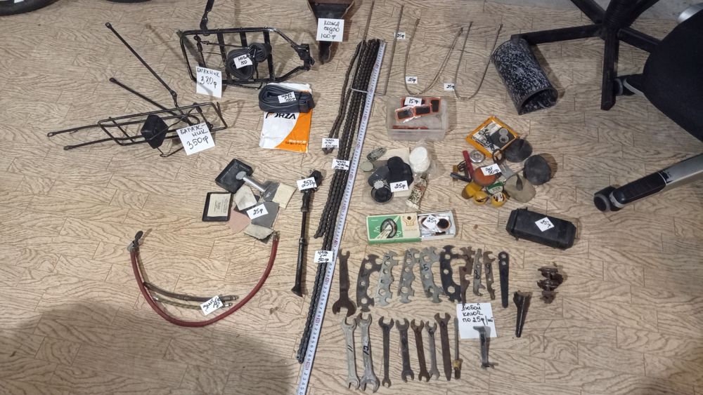 Продам Вело запчасти