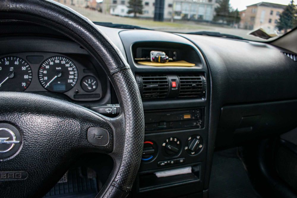 Опель Astra classic