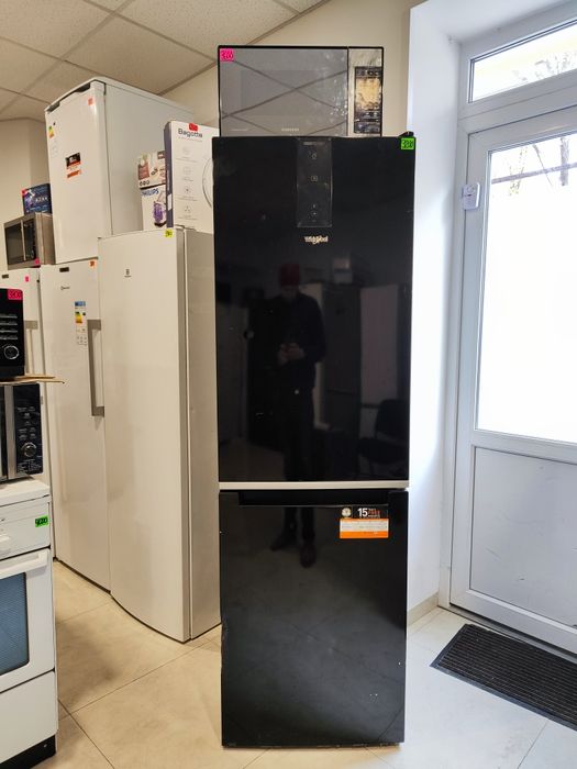 Холодильник ноуфрост Whirlpool W7X 820 K з Європи W7X 820 K з