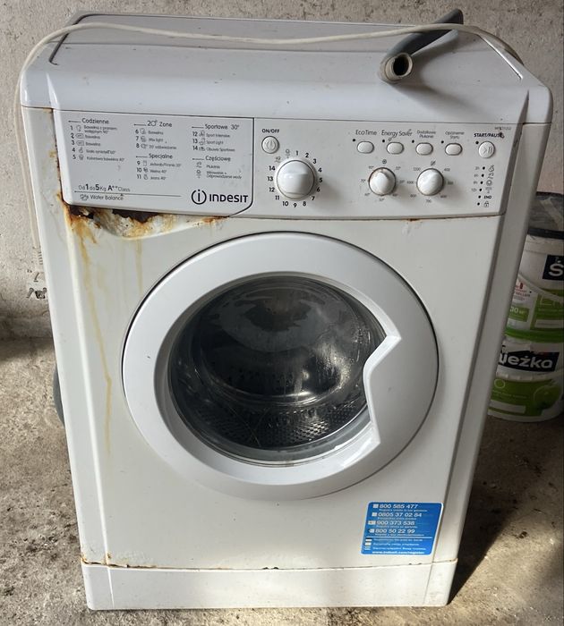 Pralka indesit   .