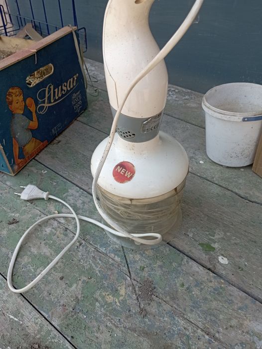 бутербродниця, блендер, тостер