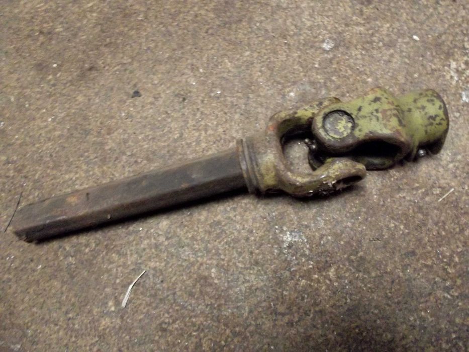 varias ferramentas e utensilios