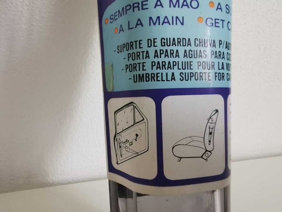 Suporte guarda chapéu de chuva para automóvel carro barato!