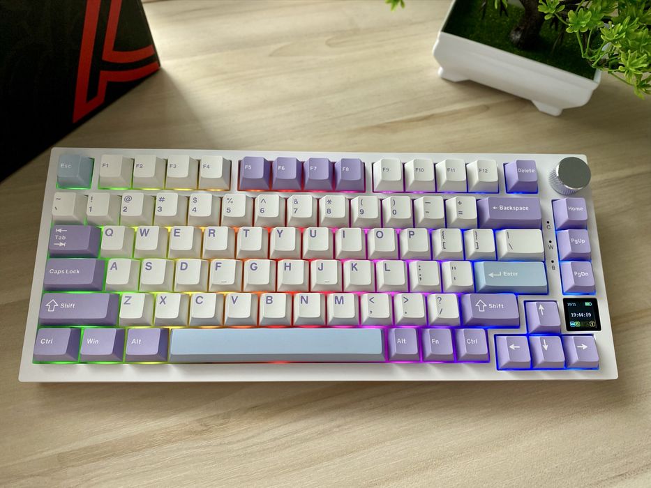 Нова бездротова механічна клавіатура Ajazz AK820 Pro