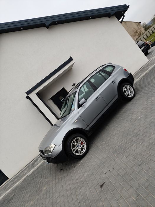 Bmw x3 2,0 d manual Hak klima 4x4 Skóry
