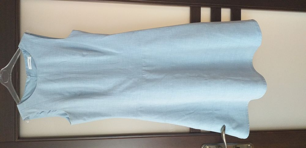 Błękitna sukienka Calvin Klein