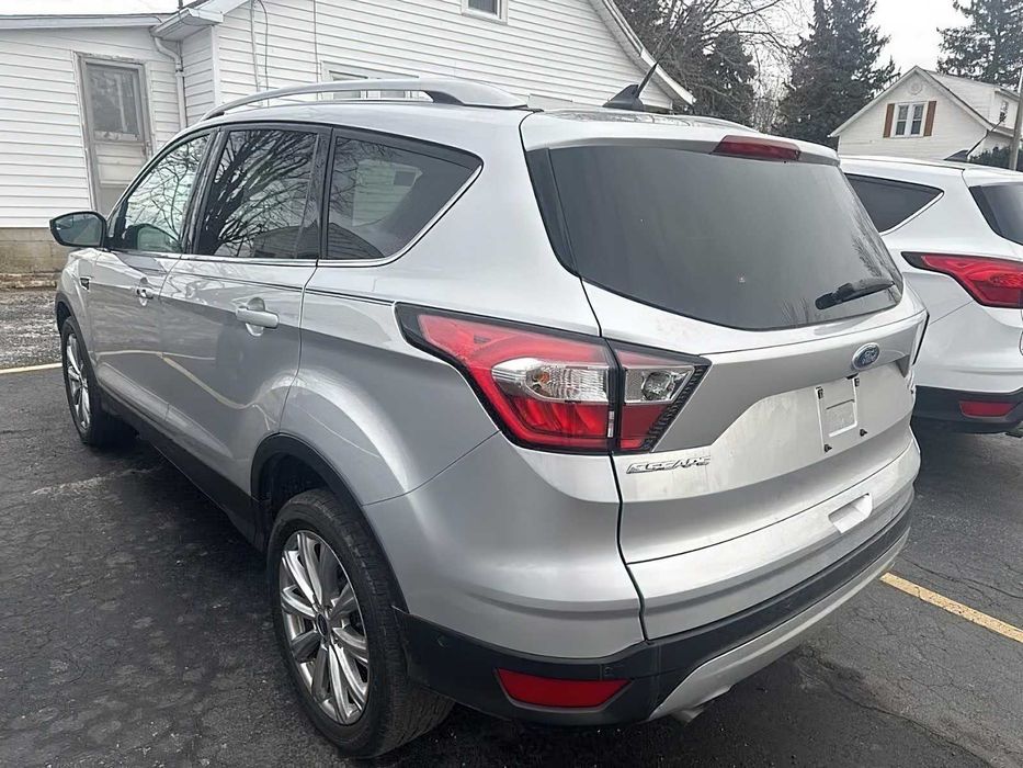 Ford Escape Titanium      2018