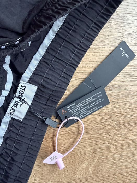 Шорти чоловічі Stone Island
