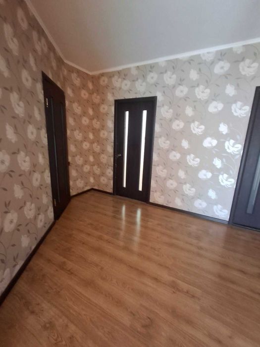 (13) Продам 2-поверховий будинок поблизу Великодолинського.