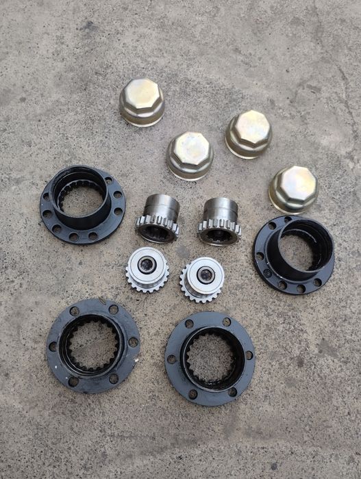 Тріщотки,хаби уаз,газ 69 переднього моста