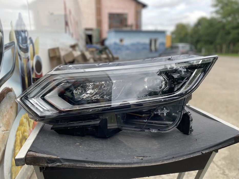 Lampa przednia Nissan NISSAN 	 : QASHQAI 2 LIFT (J11) 	 : 2017-20