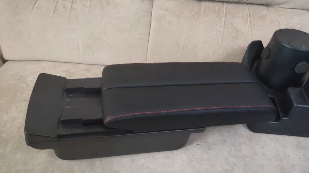 Подлокотник підлокітник Geely LC Cross,GC2-RV,GX2, LC,Panda