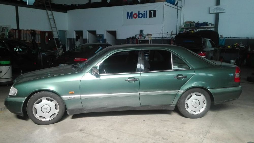 Tablier Mercedes W202 C180 de 1995