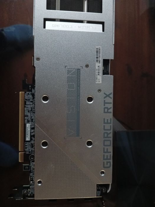 Продам практически новую видеокарту  Nvidia  Gigabyte Geforce 3060 rtx