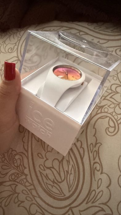 Годинник ICE нові оригінал паспорт коробка