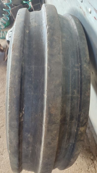 Opona używana 12.5/80-18 kombajn