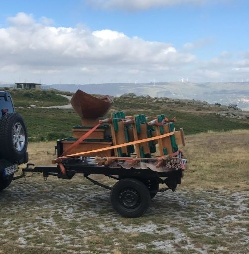 Reboque/ atrelado em ferro