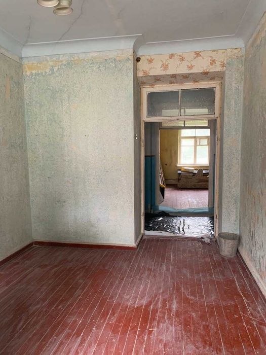 Продаж 4-кімнатної квартири Львівська область селище Липівка + місто Новий Розділ + с-ще Гніздичів