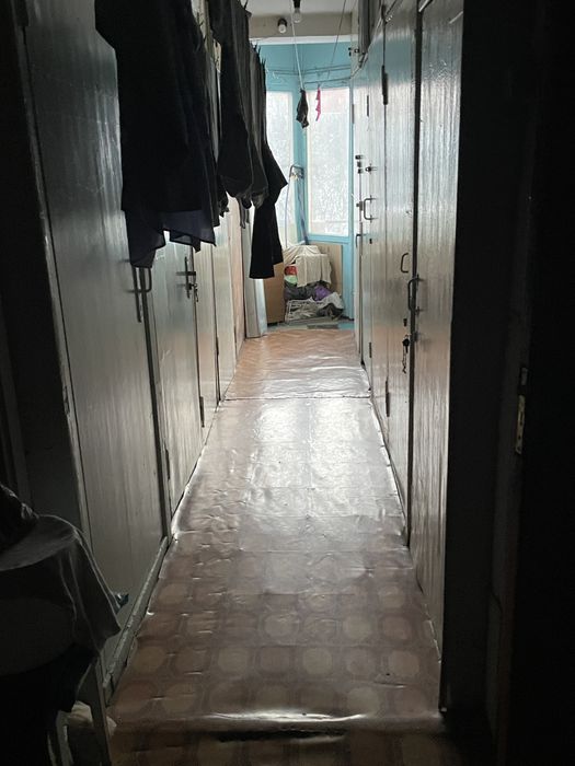 Кімната в гуртожитку не подалік макдоналдс