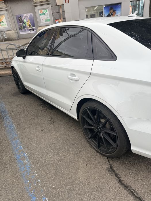 Audi A3 2018 року двигун 2.0