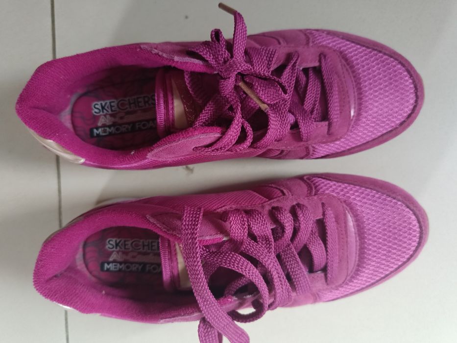Skechers 37,5 jak nowe