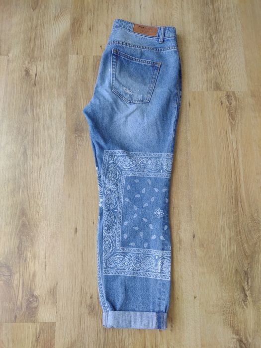 Джинси "FB Sister Denim" з принтом.