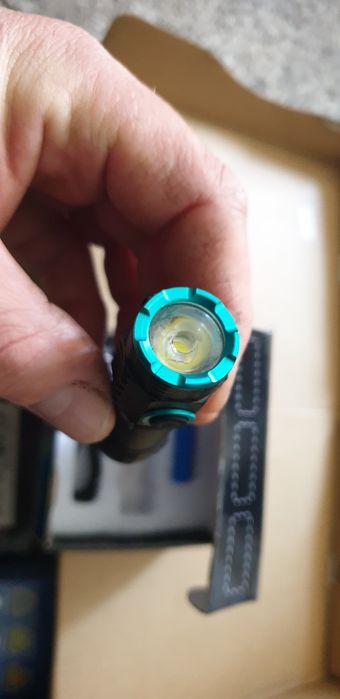 Mini latarka led na akumulator 1500lm