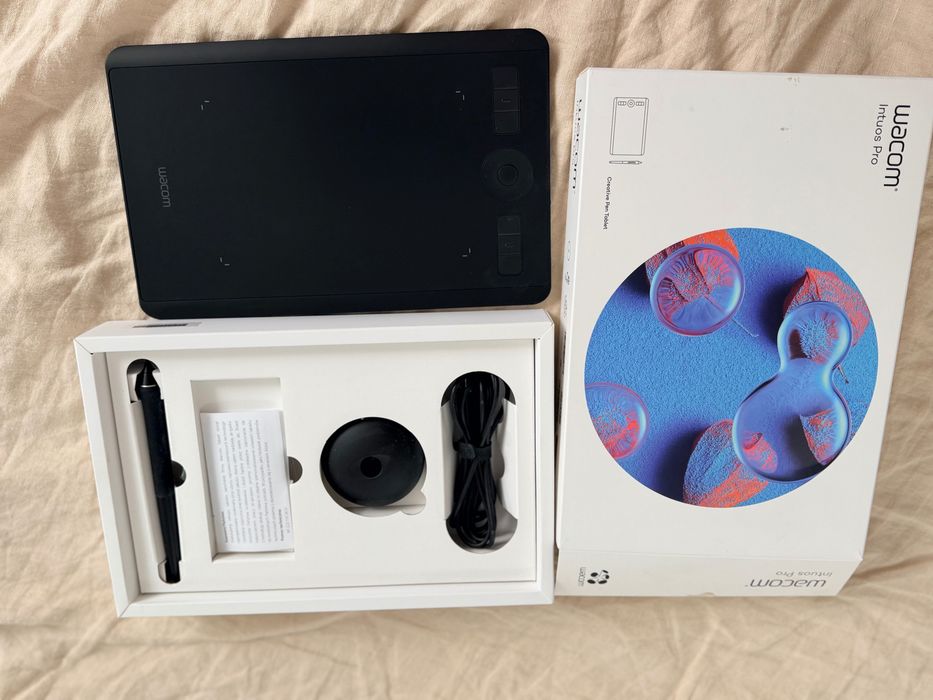 Tablet graficzny WACOM Intuos Pro