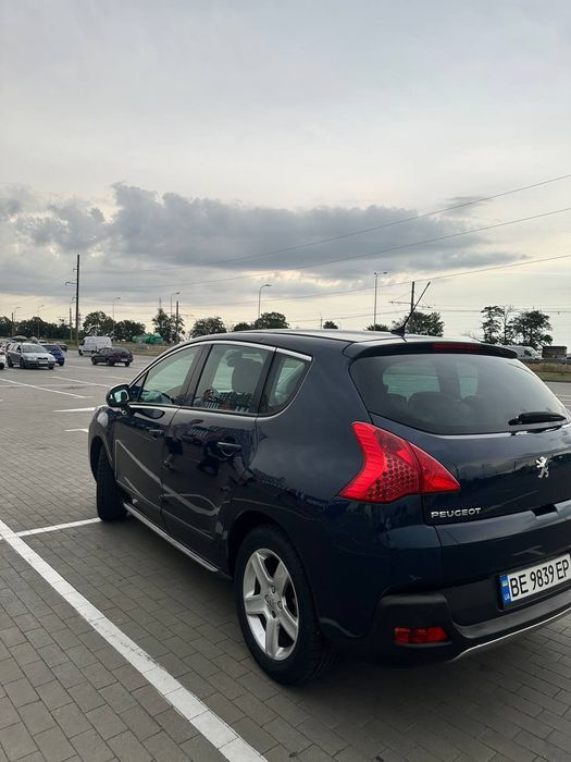 Peugeot 3008 2011