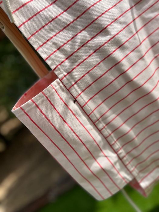 Baloiço para bebé em rosa e madeira natural