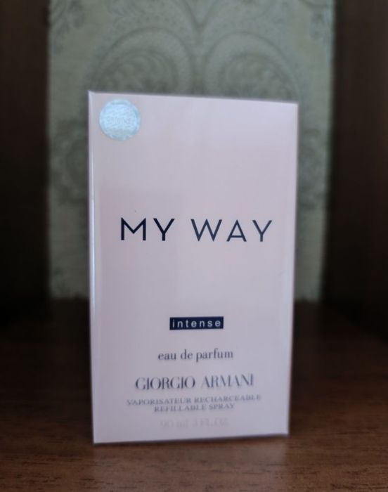 Чудовий подарунок для жінки Armani My Way Intense.