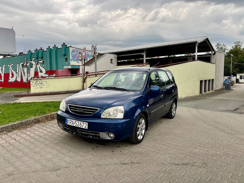 Kia Carens