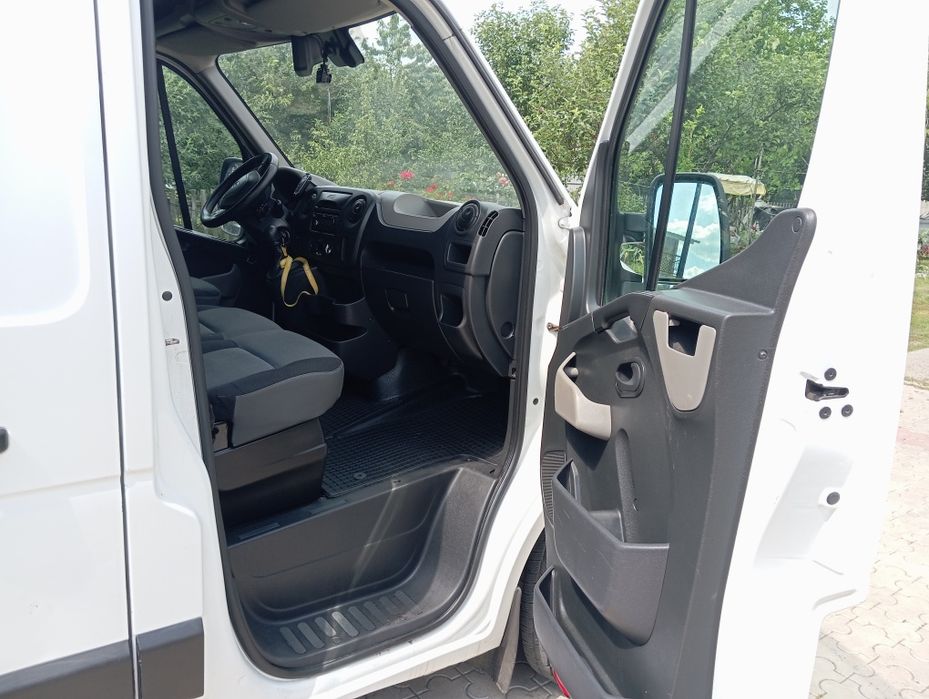 Рено мастер 2015року