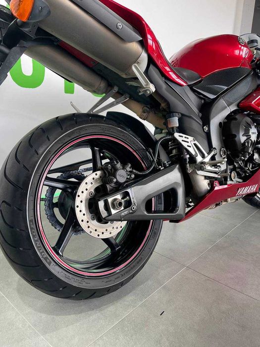 Мотоцикл Yamaha R1